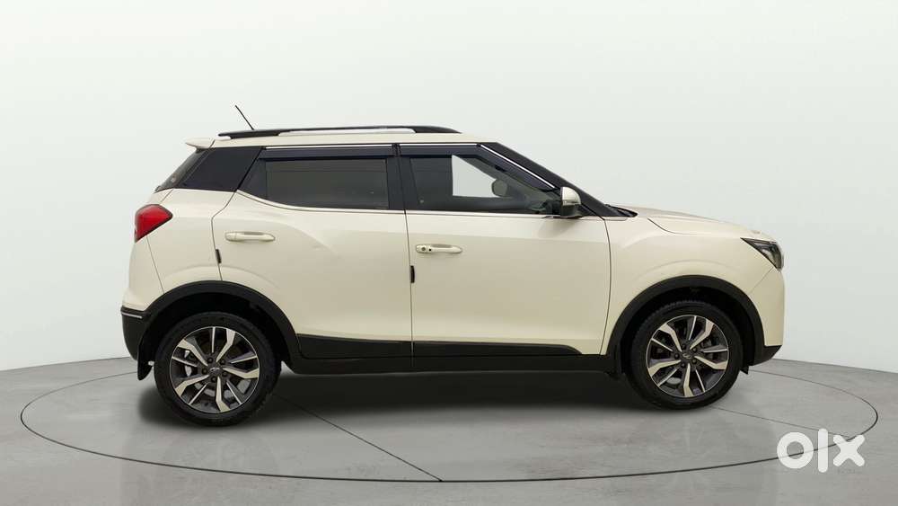 Mahindra Xuv300 1.2 W8 (o) Amt Petrol, 2021, Petrol