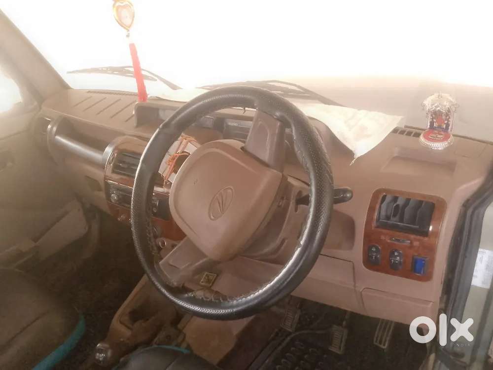 Mahindra Bolero Top Model First Yer Zlx