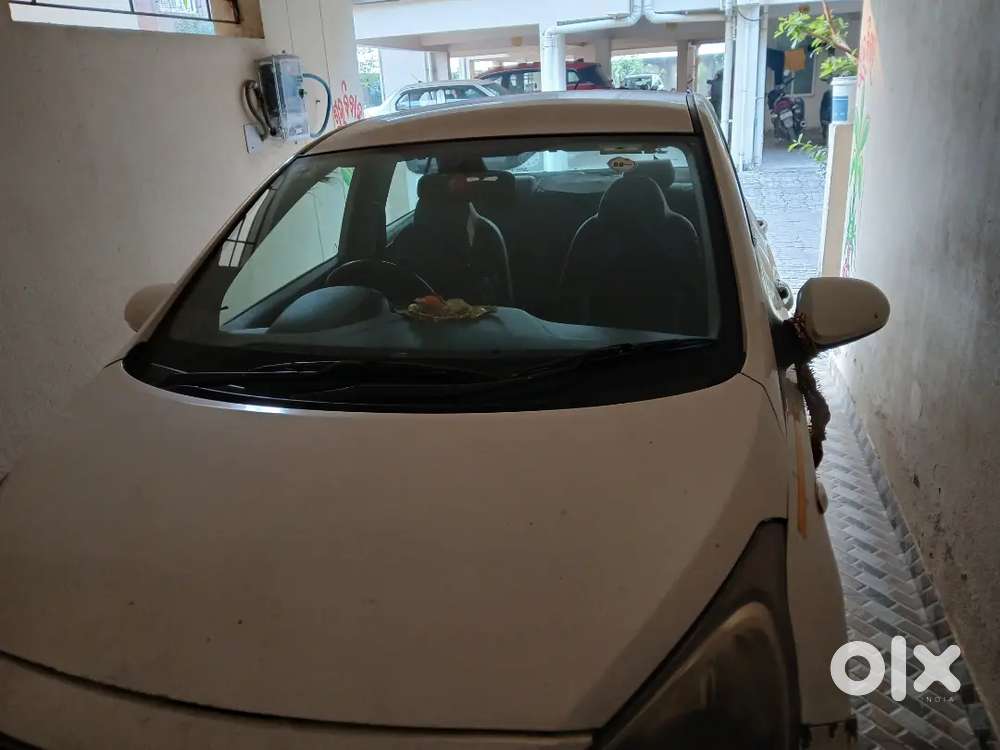 Hyundai Xcent 2017 Diesel 200000 Km Driven