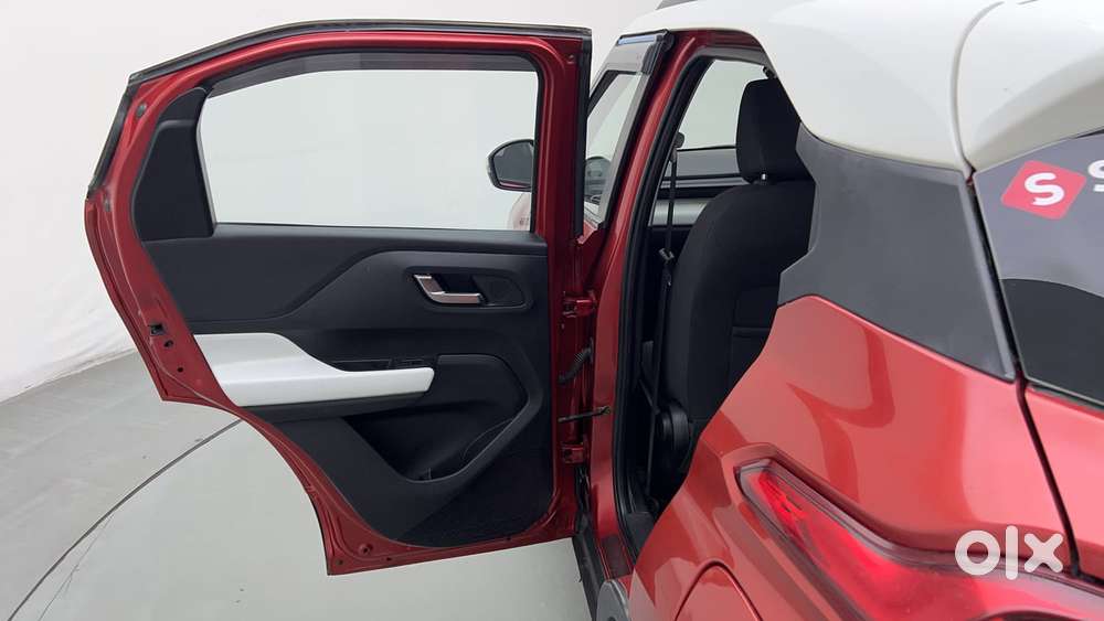 Tata Punch 1.2 Revotron Creative Amt Dual Tone, 2022, Petrol