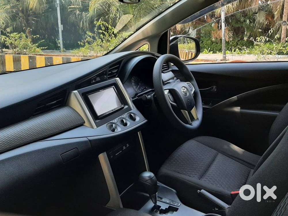 Toyota Innova Crysta 2.8 Gx At 7 Str, 2017