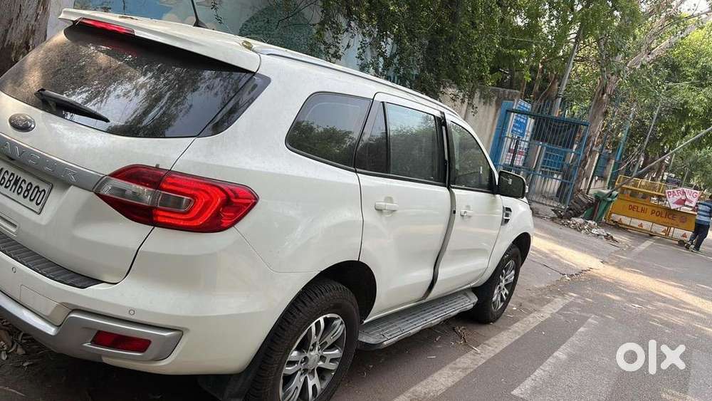 Ford Endeavour 2017