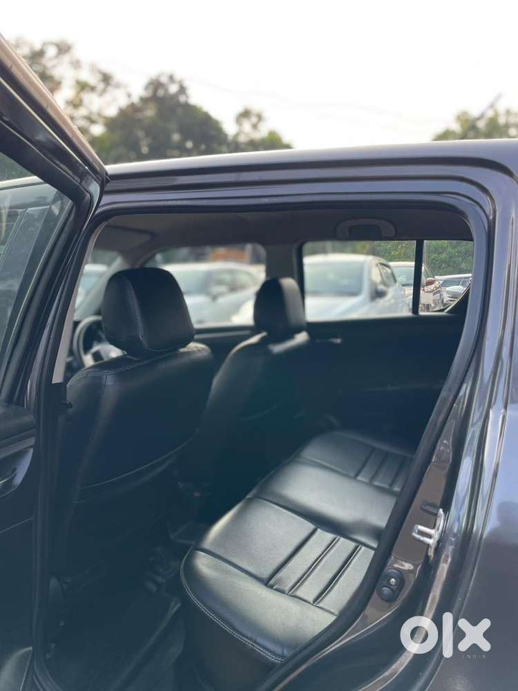 Maruti Suzuki Swift Vxi Optional, 2017, Petrol