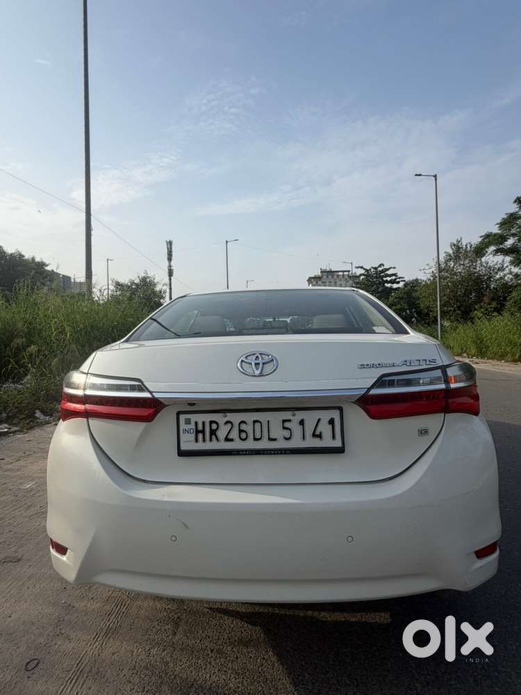 Toyota Corolla Altis 2018 Petrol Well Maintained
