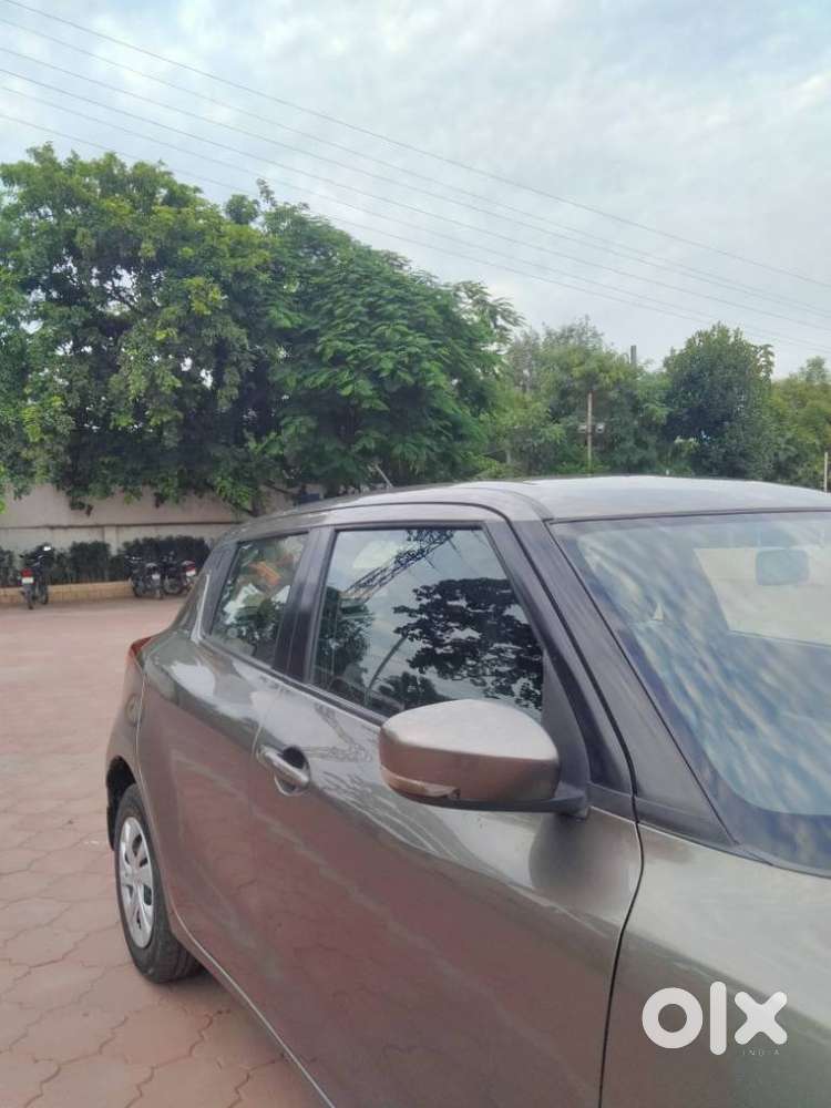 Maruti Suzuki Swift Vvt Vxi, 2021, Petrol