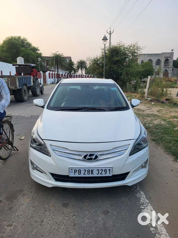Hyundai Fluidic Verna 2015