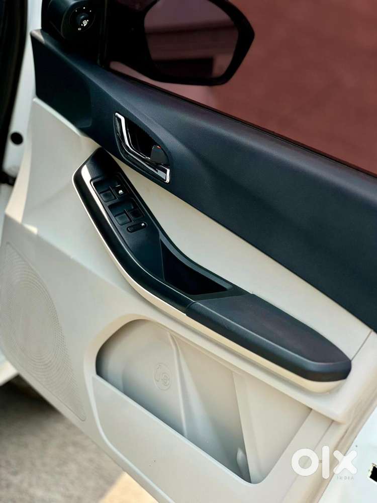 Tata Tiago Xz Plus Cng Dual Tone, 2022, Cng & Hybrids