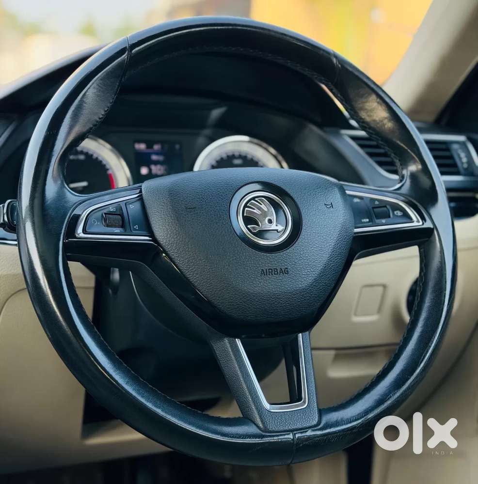 Skoda Superb 2.0 L&k Tsi At, 2020, Petrol