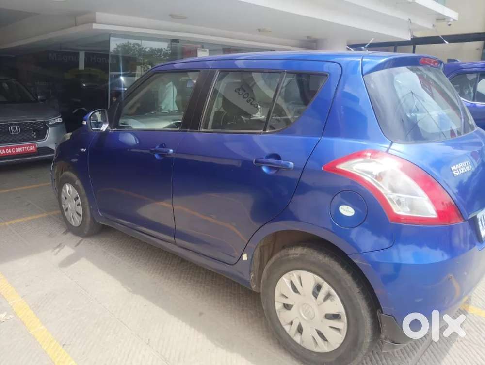 Maruti Suzuki Swift Vxi, 2012, Petrol