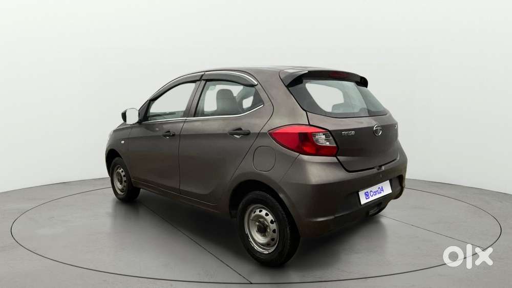 Tata Tiago Xe, 2018, Petrol