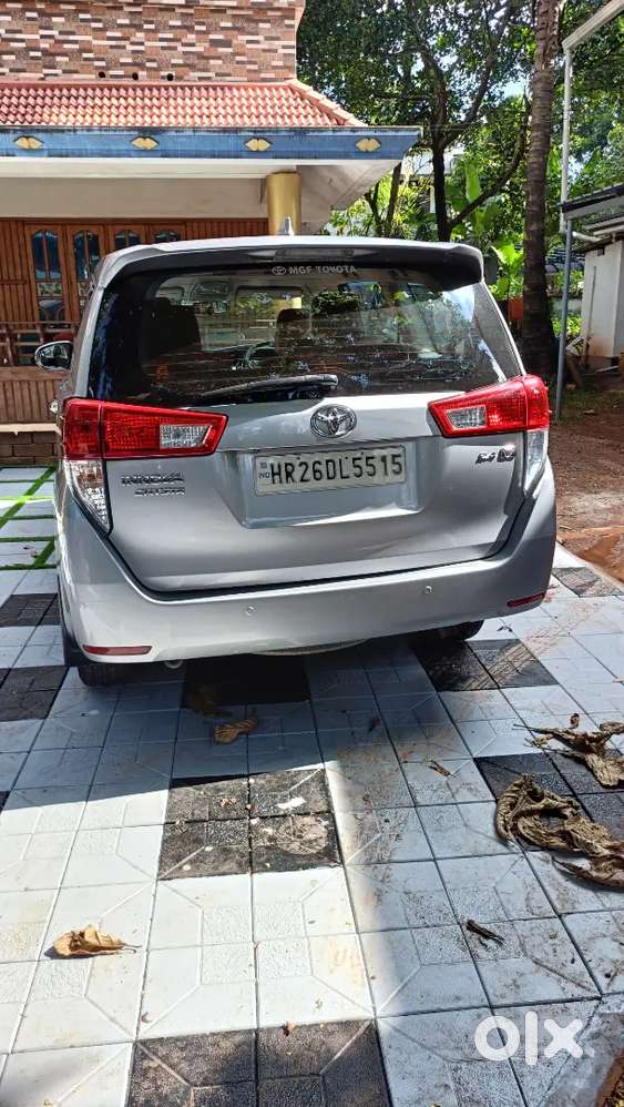 Toyota Innova Crysta 2018