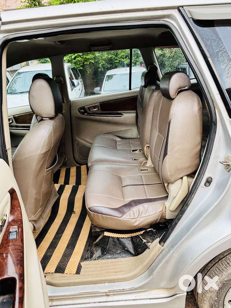 Toyota Innova 2.5 V 7 Str, 2012, Diesel