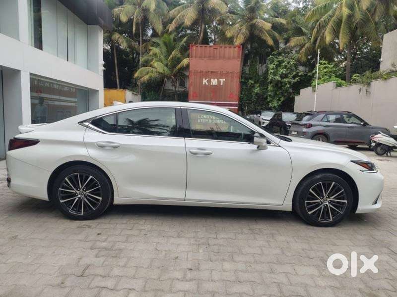 Lexus Es 300h, 2023, Petrol
