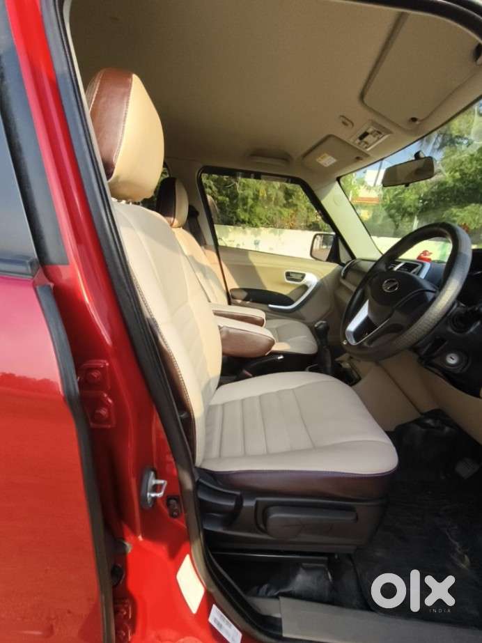 Mahindra Tuv 300 T10, 2018, Diesel