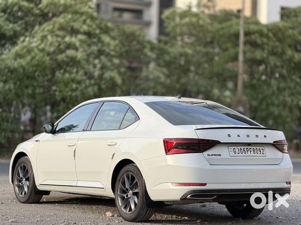 Skoda Superb 2.0 Sportline Tsi At, 2021, Petrol