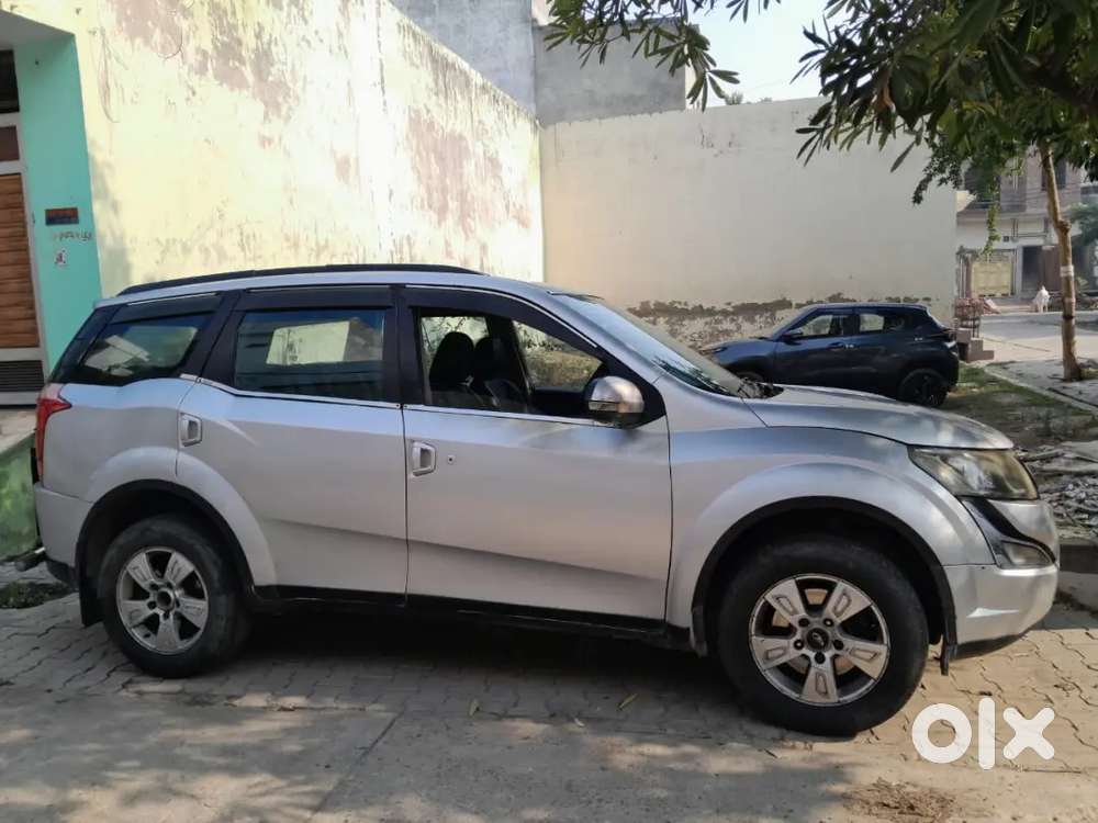 Mahindra Xuv500 2016 Diesel 142000 Km Driven