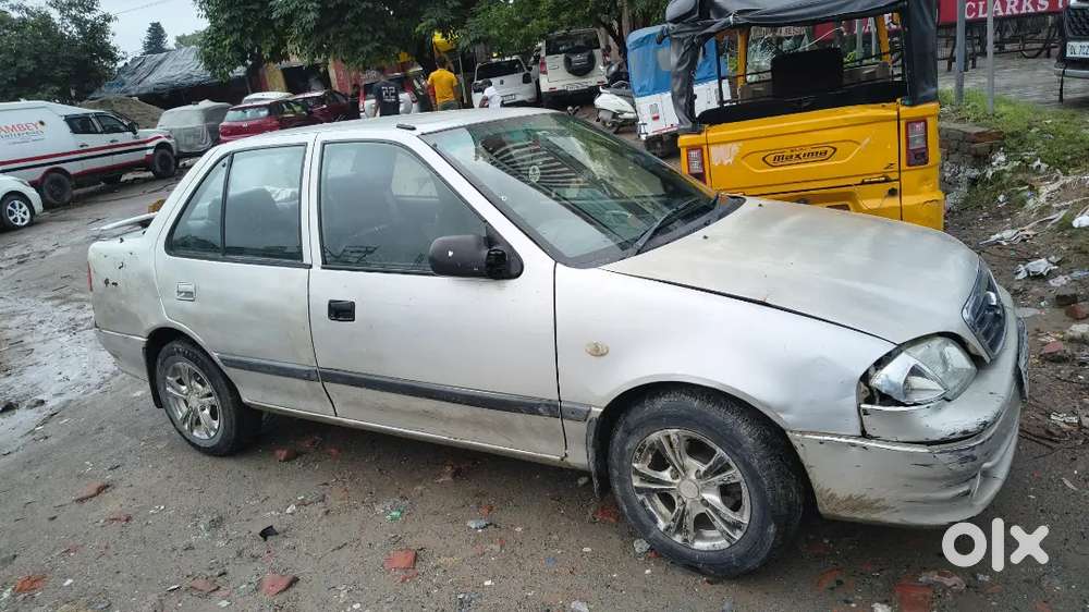 Maruti Suzuki Esteem Vxi 2004 Car