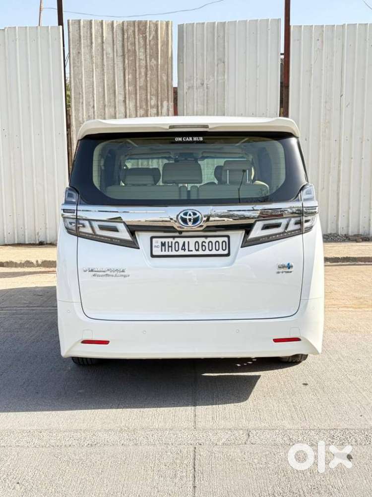 Toyota Vellfire 2.5 Hybrid, 2023, Petrol