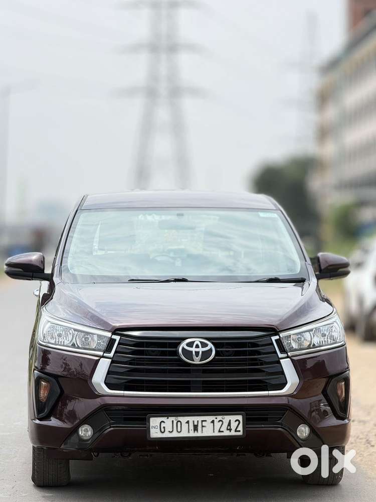 Toyota Innova Crysta 2.4 G Mt 7 Str, 2022, Diesel