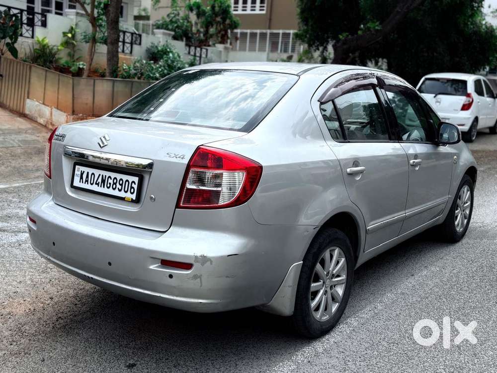 Maruti Suzuki Sx4 2007-2012 Zxi With Leather Bsiii, 2011, Petrol