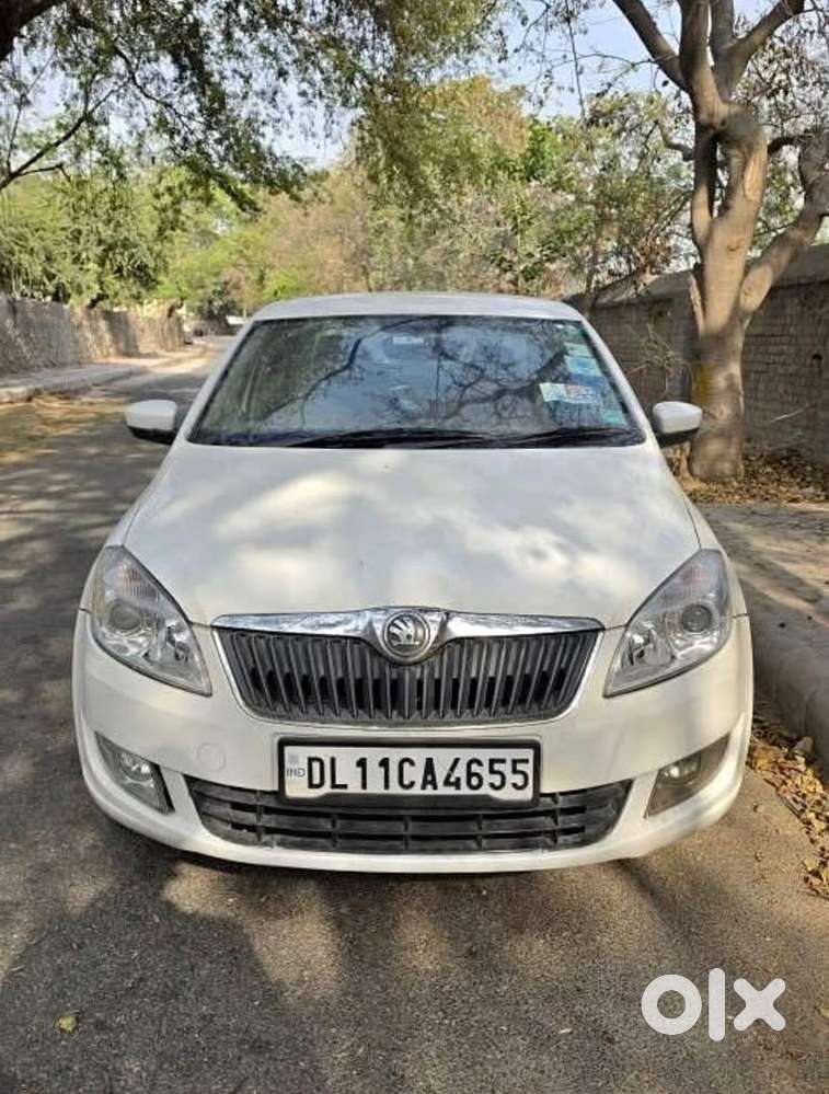 Skoda Rapid 2014 Petrol 93000 Km Driven