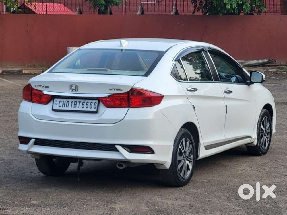 Honda City I-vtec V, 2018, Petrol