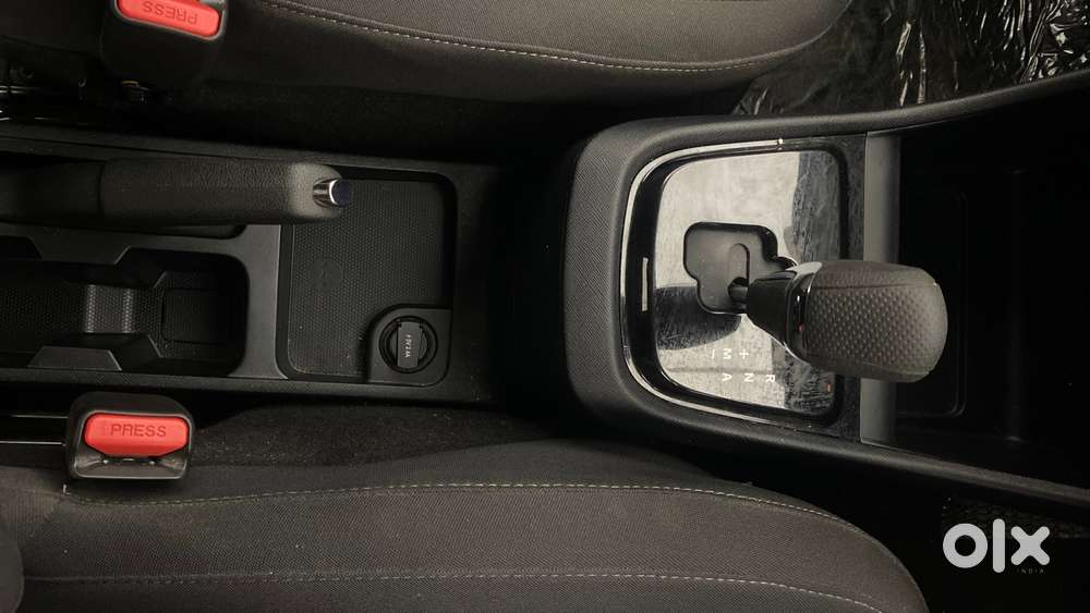 Tata Punch 1.2 Revotron Accomplished Dazzle Pack Amt, 2023, Petrol