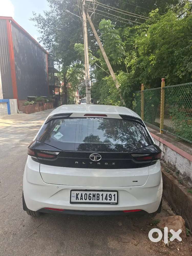 Tata Altroz Petrol And Cng