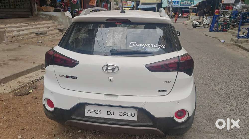 Hyundai I20 Active 2016 Diesel 92000 Km Driven.