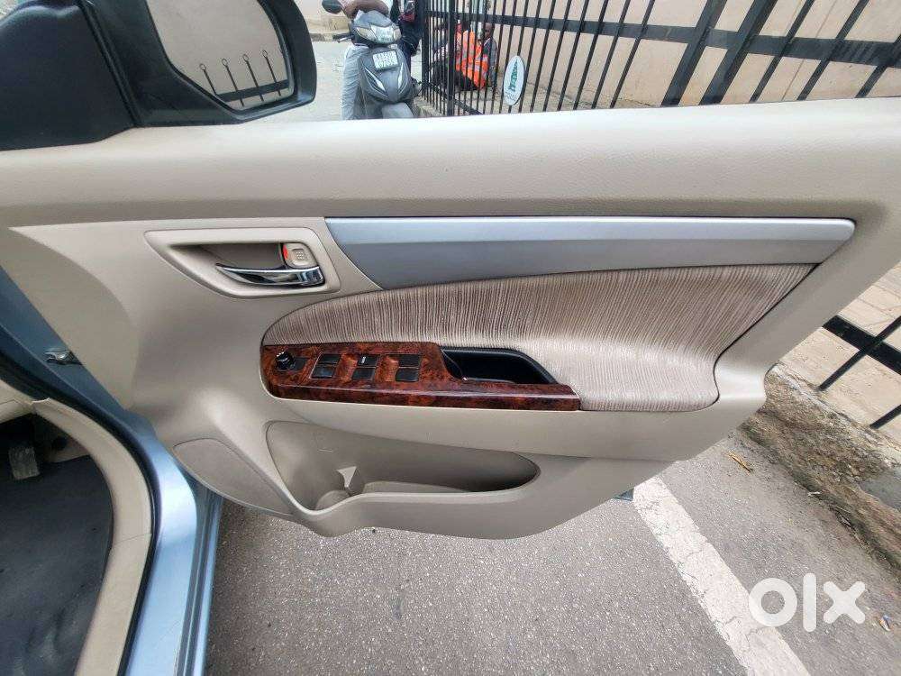 Maruti Suzuki Ertiga 1.5 Zxi, 2013, Petrol