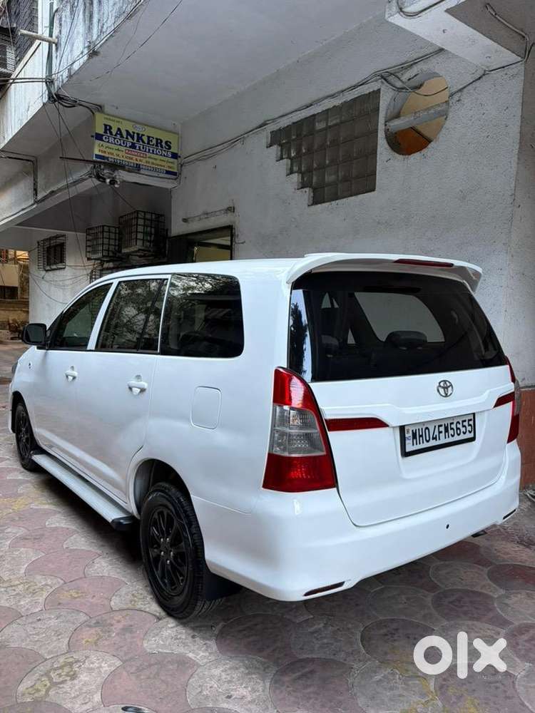 Toyota Innova 2012 Diesel Well Maintained