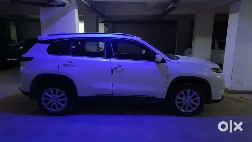 Toyota Urban Cruiser Hyryder 2024 Petrol Well Maintained