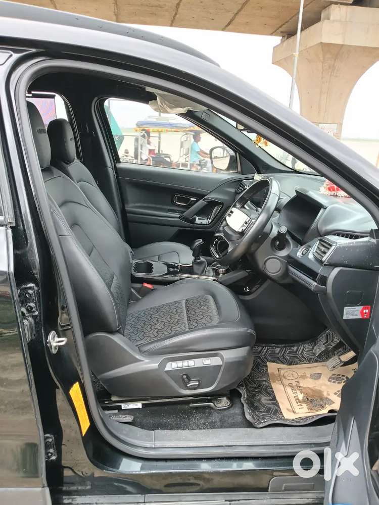 Tata Safari Diesel 2024 Manual Dark