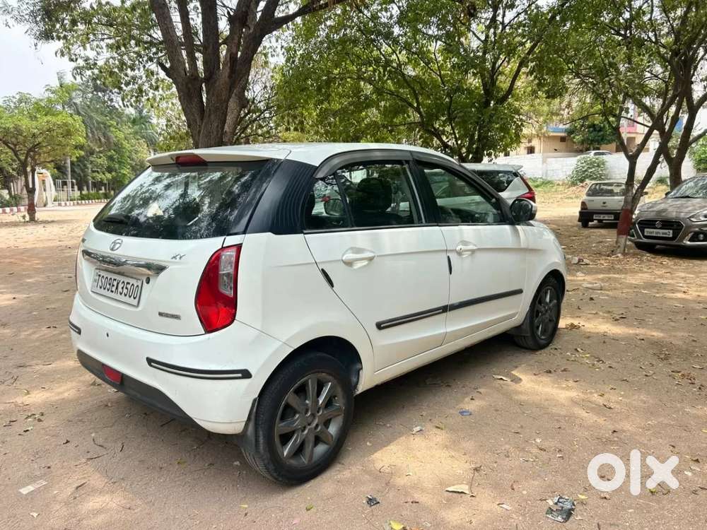 Tata Bolt Revotron Xt, 2015, Petrol
