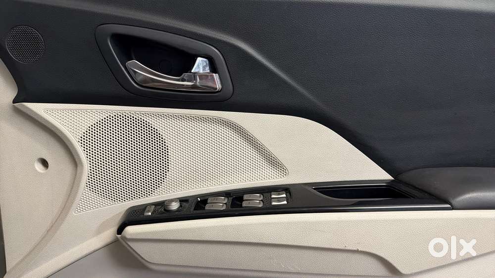 Mahindra Xuv300 W8 Option, 2020, Petrol