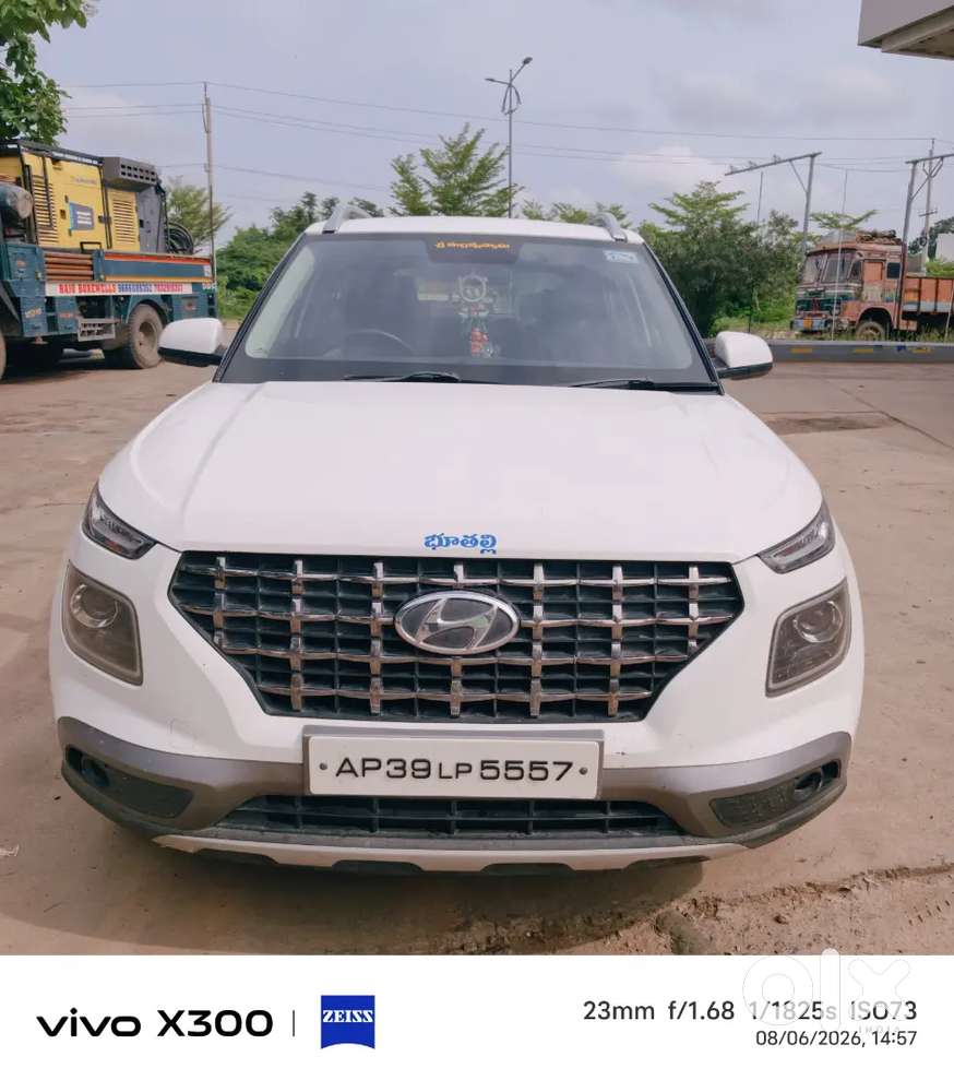 Hyundai Venue Diesel Manual 2nd Owner 2021