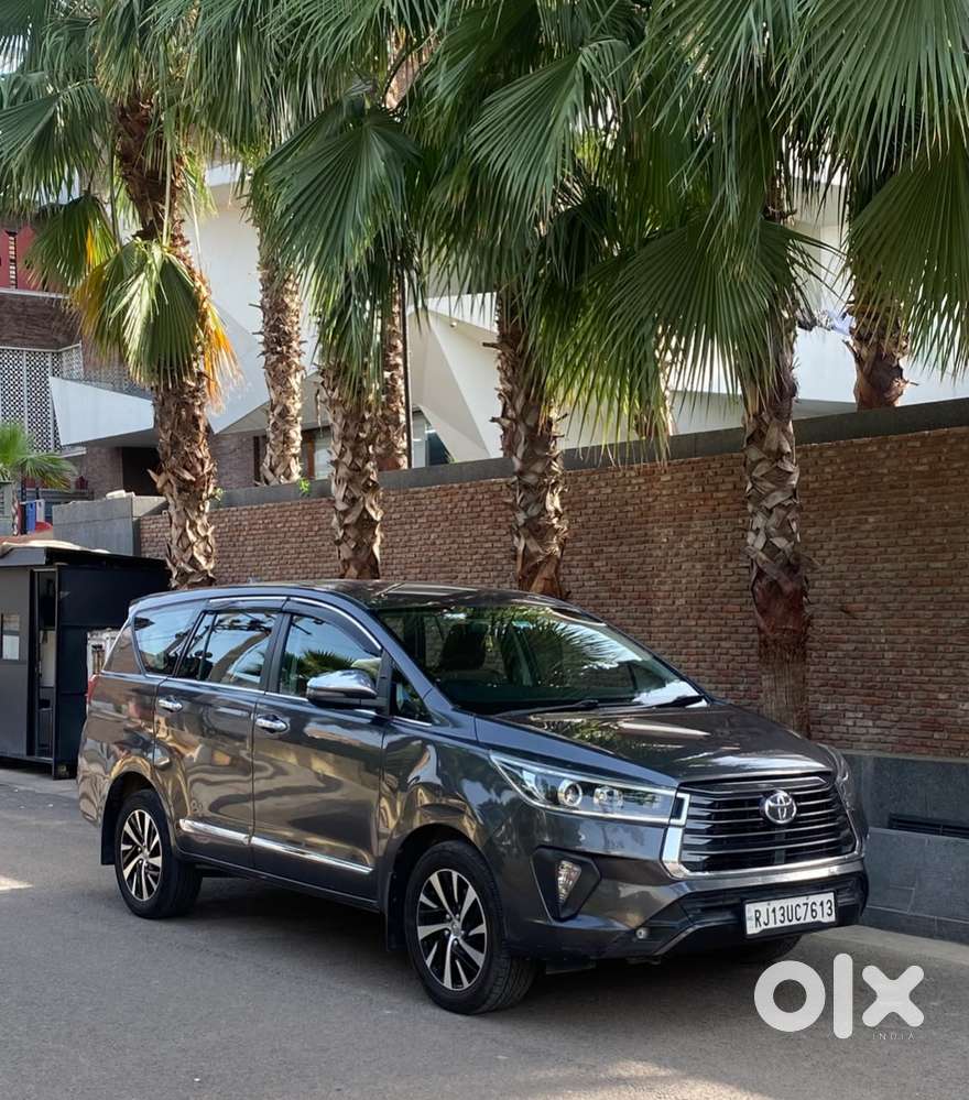 Toyota Innova Crysta 2.8z Automatic, 2022, Diesel