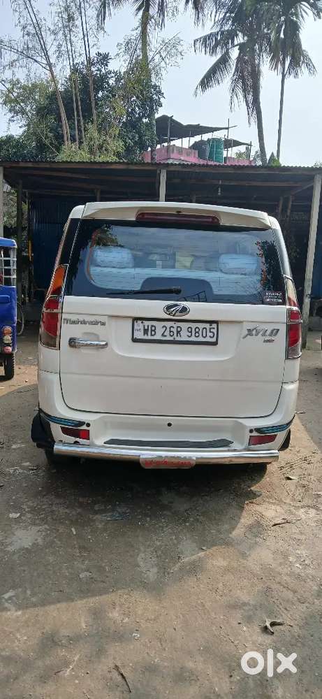 Mahindra Xylo 2012 E9