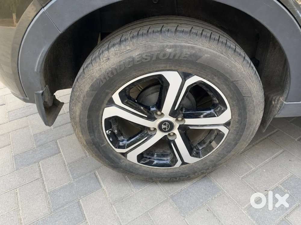 Tata Nexon 1.2 Revotron XZA Plus, 2022, Petrol