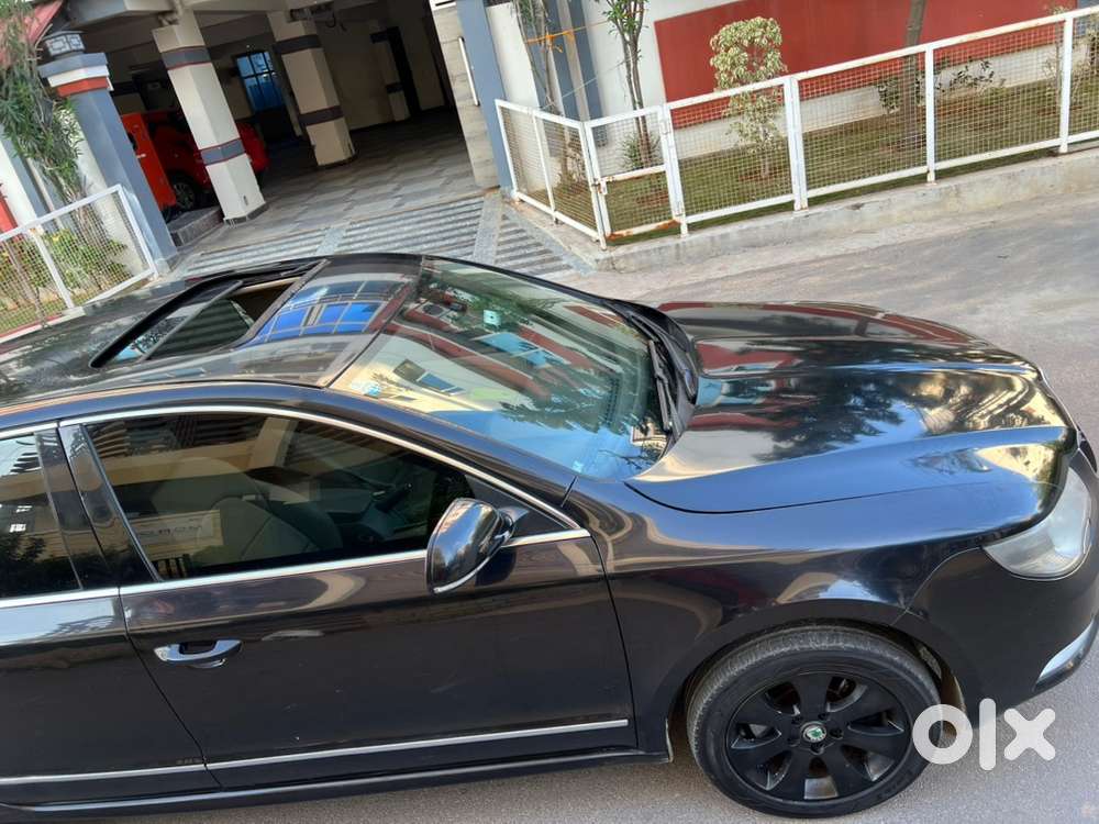 Skoda Superb 1.8 Tsi Petrol Sunroof 2011 Model Valid Till 2031