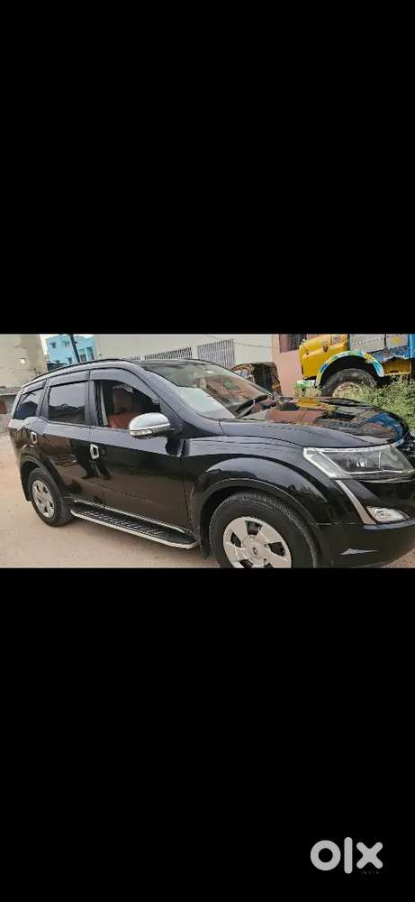 Mahindra Xuv500 2018 Diesel 60000 Km Driven