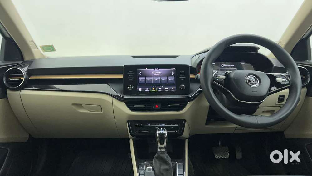 Skoda Slavia Style 1.5l Tsi Dsg, 2022, Petrol