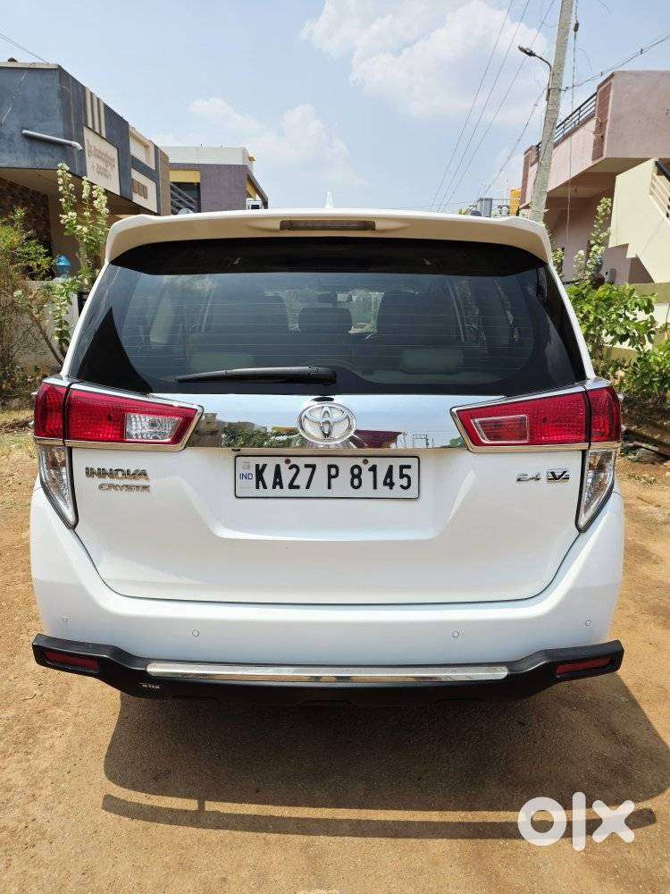 Toyota Innova Crysta 2.4 V 8 Str, 2022, Diesel