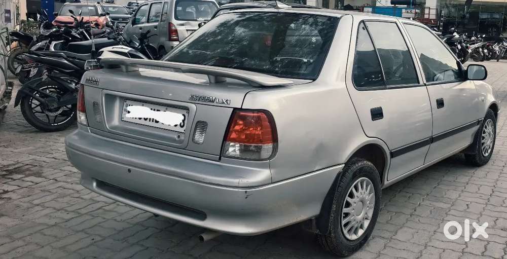 Maruti Suzuki Esteem Lxi 2005 Petrol Manual