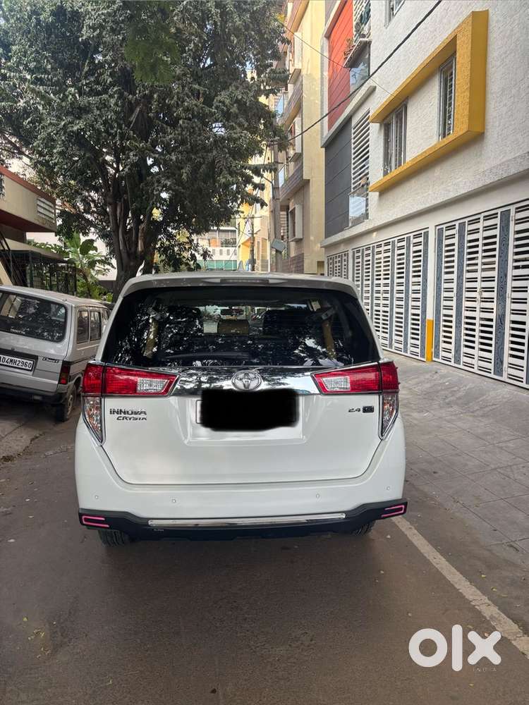 Toyota Innova Crysta 2020 Diesel Well Maintained