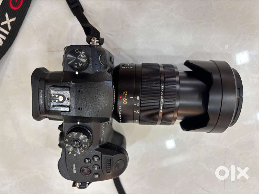 Panasonic Lumix GH5 + Leica 12-60mm Lens Professional Camera