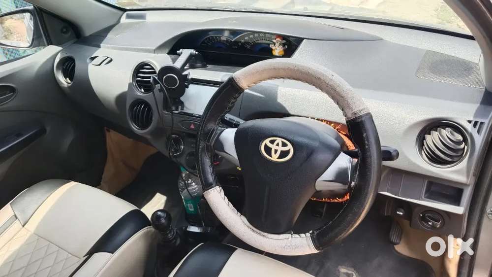Toyota Etios V Diesel 2017
