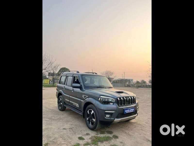 Mahindra Scorpio Classic 2.2 S 11 Mt 7 Str, 2024, Diesel