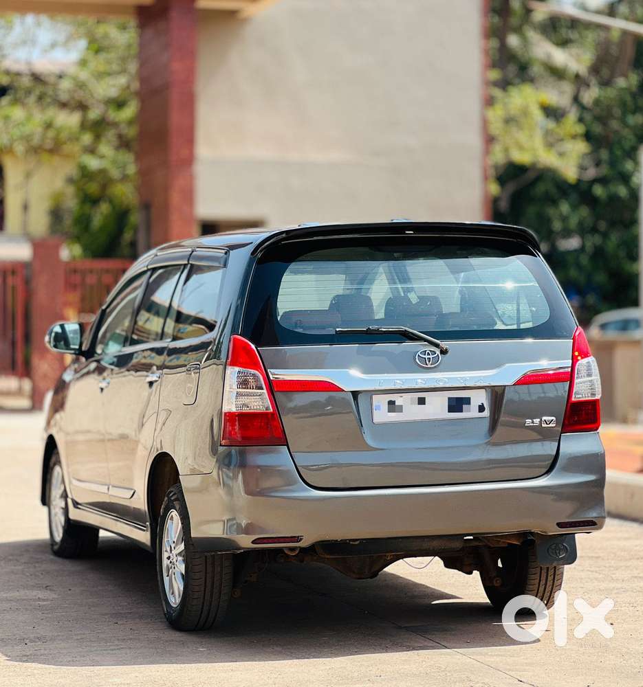 Toyota Innova 2.5 V 8 Str, 2013, Diesel