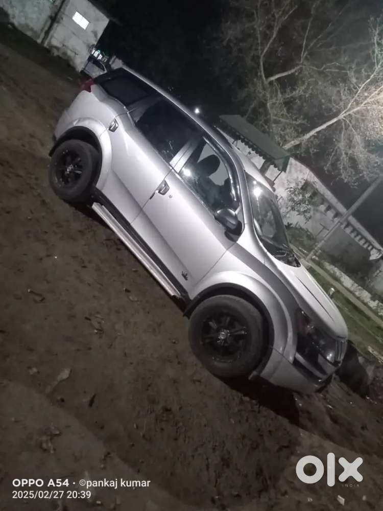 Mahindra Xuv500 2015